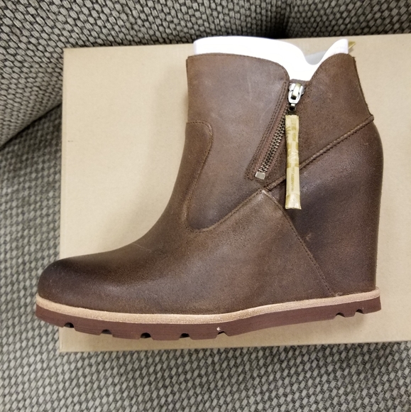 UGG Myrna Wedge Bootie Chestnut U100715CHE - Picture 4 of 6